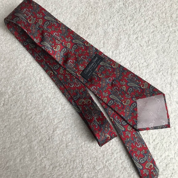 CHRISTIAN DIOR Red Paisley 100% Silk Vintage Tie - Picture 3 of 5